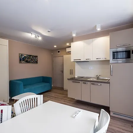 Caro & Отель Варна