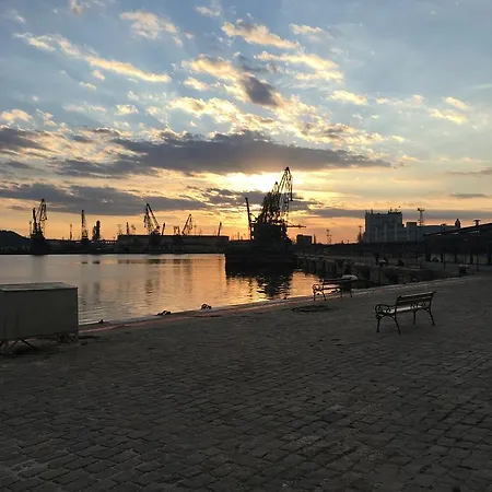 Caro & 3* Варна