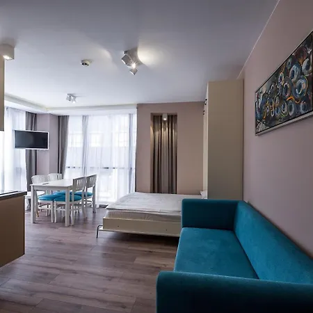 Caro & 3* Varna