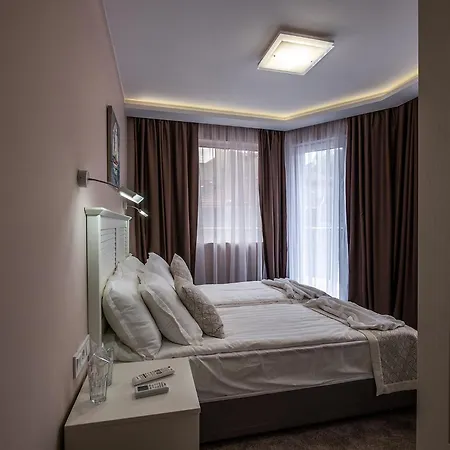 Hotel Caro &